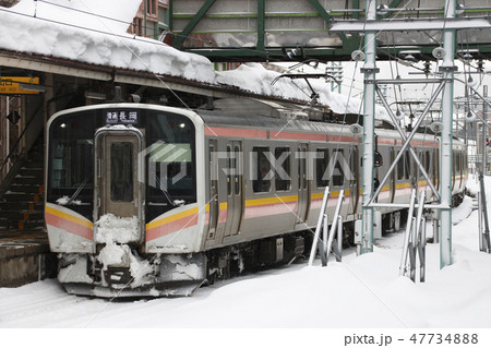 冬の上越線E129系（水上駅） 47734888