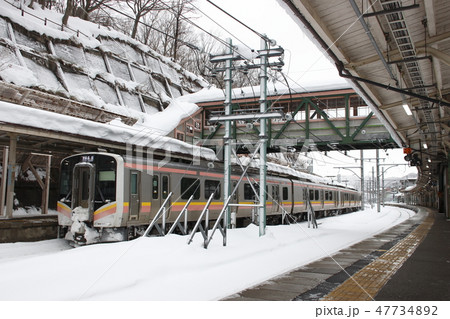冬の上越線E129系(水上駅) 冬の上越線E129系(水上駅) 47734892