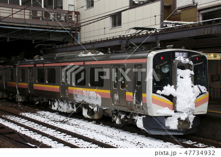 冬の上越線E129系(長岡駅) 冬の上越線E129系(長岡駅) 47734932