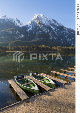 Famous lake Hintersee, Bavaria Famous lake Hintersee, Bavaria 47737034