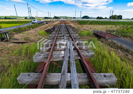 廃線になったくりはら田園鉄道の単線の線路と橋梁 廃線になったくりはら田園鉄道の単線の線路と橋梁 47737280