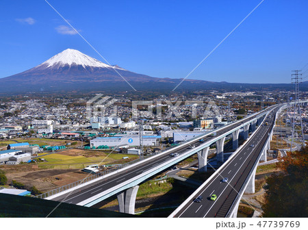 新東名と富士山-6648 47739769