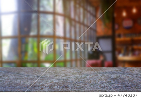 Empty table in blur restaurant, cafe background 47740307