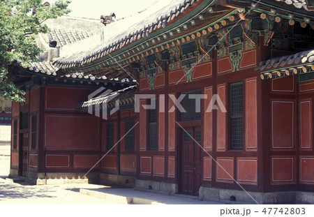 SOUTHKOREA SEOUL TOKSUGUNG PALACE 47742803