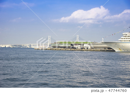 【飛鳥Ⅱ 横浜ベイブリッジ】 【飛鳥Ⅱ 横浜ベイブリッジ】 47744760