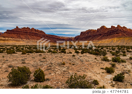 Desert Canyon Desert Canyon 47744781