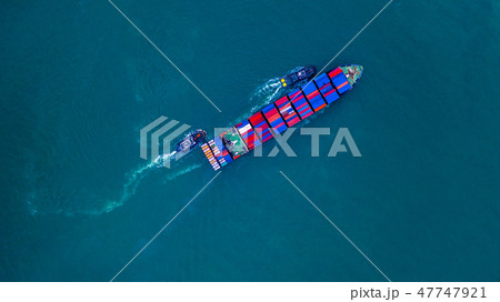 Container ship carrying container Container ship carrying container 47747921