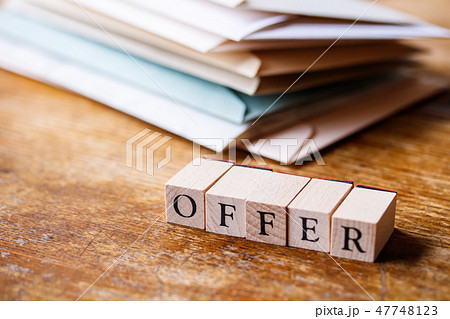 ＯＦＦＥＲ  オファー  申し入れ 47748123