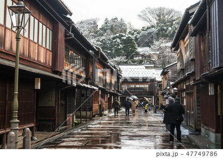 ひがし茶屋街の観光客 47749786