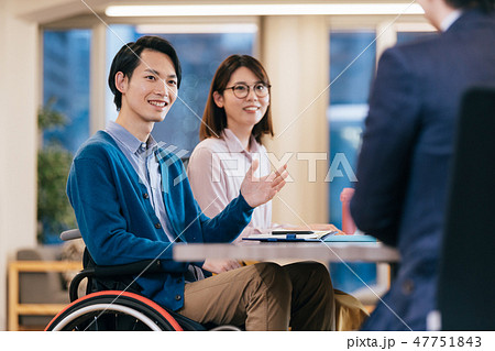 日本ユニバーサルマナー協会監修素材 47751843