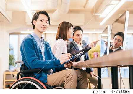 日本ユニバーサルマナー協会監修素材 47751863