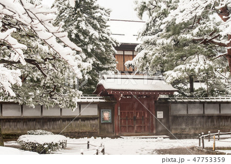 兼六園の雪化粧 47753359