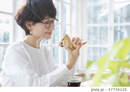 ライフスタイル 47756120