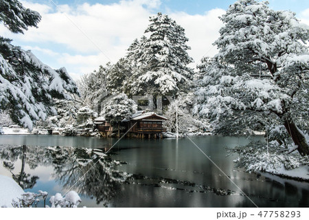 兼六園の雪化粧 47758293
