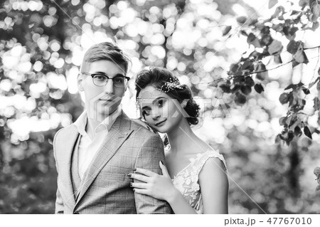Beautiful young couple Beautiful young couple 47767010