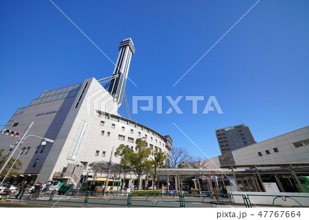 日本の東京都市景観　タワーホール船堀や「都営地下鉄　船堀駅」などを望む 47767664