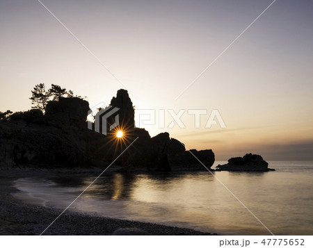 奥能登の風景、窓岩（石川県） 47775652