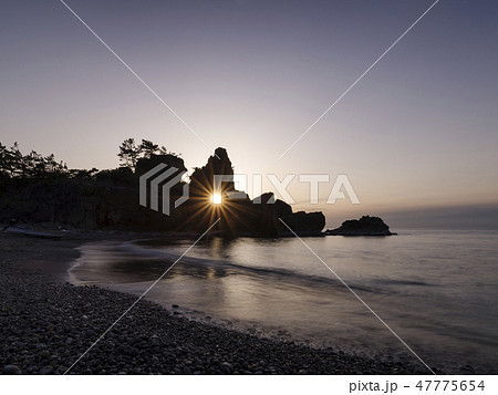 奥能登の風景、窓岩（石川県） 47775654