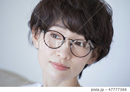 ポートレイト・30代女性 47777366