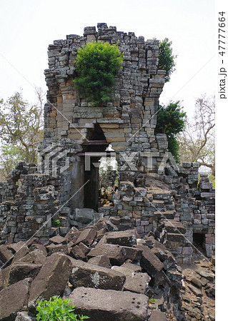 カンボジア　バンテアイチュマール周辺の遺跡 47777664