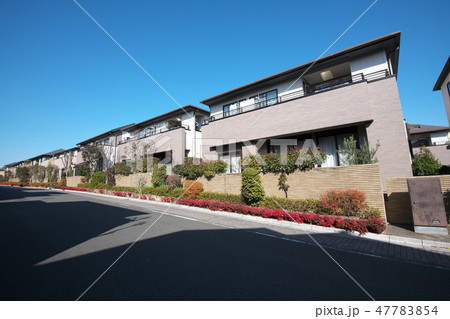 電線の無い街並み 電線の無い街並み 47783854