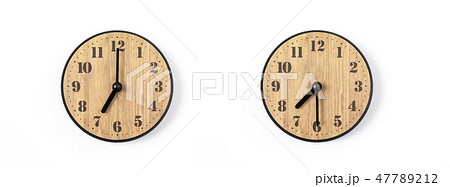 wood office wall clock, time,時間,時鐘,掛鐘,鐘,錶 47789212
