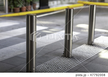 減速レーン 車 一般道 運転 道路 標識 注意 禁止 運転 ドライブ 白バイ 警察官 交通法 違反 減速レーン 車 一般道 運転 道路 標識 注意 禁止 運転 ドライブ 白バイ 警察官 交通法 違反 47792008