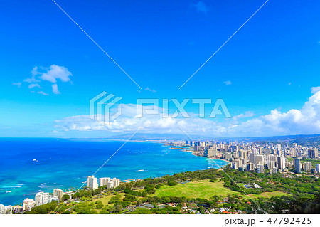 ダイヤモンドヘッド展望台から見たワイキキの風景 ダイヤモンドヘッド展望台から見たワイキキの風景 47792425