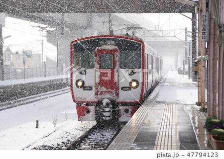 大雪の中の815系 47794123