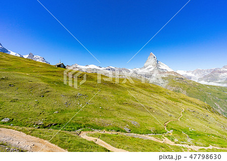 スイスのマッターホルンへの道 47798630