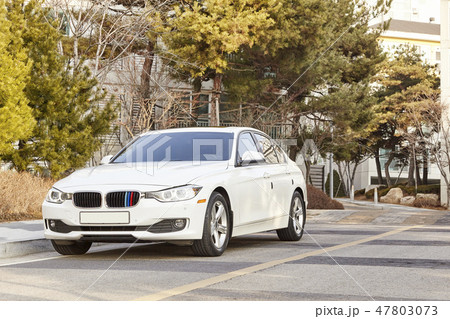 自動車 BMW 白 47803073