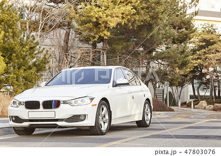 自動車 BMW 白 47803076