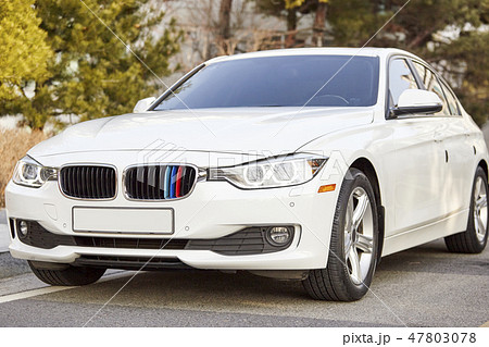 自動車 BMW 白 47803078