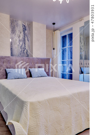 Big comfortable double bed in elegant luxary bedroom Big comfortable double bed in elegant luxary bedroom 47803931