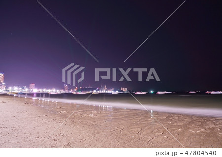 Night View from Pattaya Beach, Thailand（パタヤビーチの夜景） 47804540