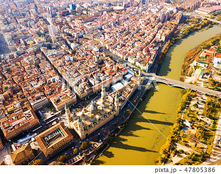 Aerial view of Zaragoza cityscape 47805386