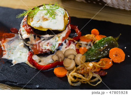 Grilled eggplants with tomatoes Grilled eggplants with tomatoes 47805928
