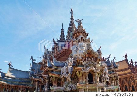 タイ王国パタヤの観光地「サンクチュアリー・オブ・トゥルース」 47808558