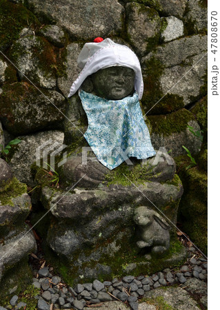 The statue of Baby Buddha The statue of Baby Buddha 47808670