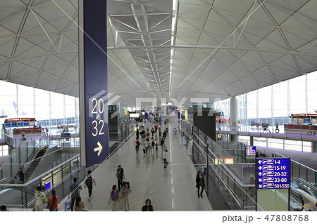 passengers in Hong Kong International Airport 47808768