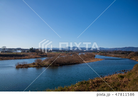 六堰より上流秩父山並み 荒川 深谷市 六堰より上流秩父山並み 荒川 深谷市 47811586