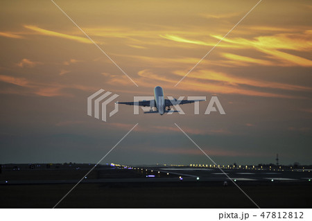 飛行機 47812812