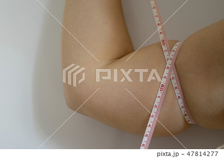腕 女性 中肉 メジャー 腕 女性 中肉 メジャー 47814277