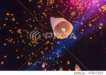 チェンマイ 祝賀 お祝い 47817355