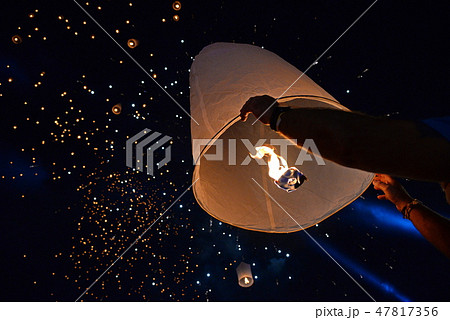 チェンマイ 祝賀 お祝い 47817356