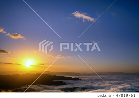 雲海と日の出 雲海と日の出 47819761