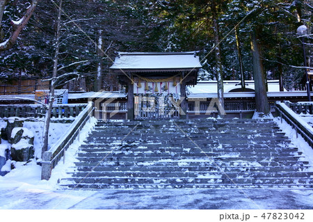 諏訪大社上社本宮：塀重門　　諏訪市 47823042