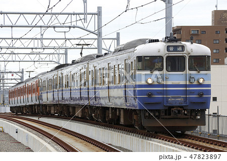 終焉近い越後線115系6両（三次新潟色） 47823897