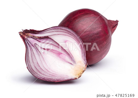 Red onion on white background Red onion on white background 47825169