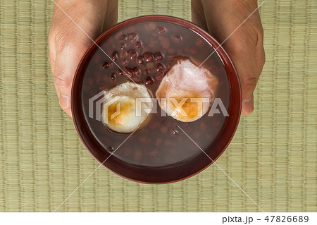 おしるこ　sweet red bean(adzuki) soup  47826689
